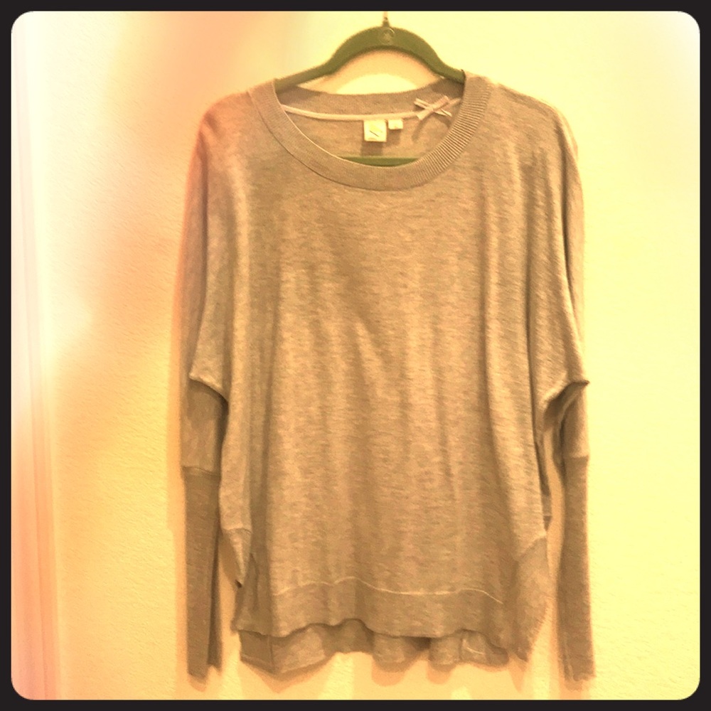 Women’s Tops